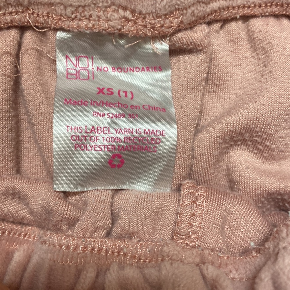 Unique Sweaties - Picture 4 of 7